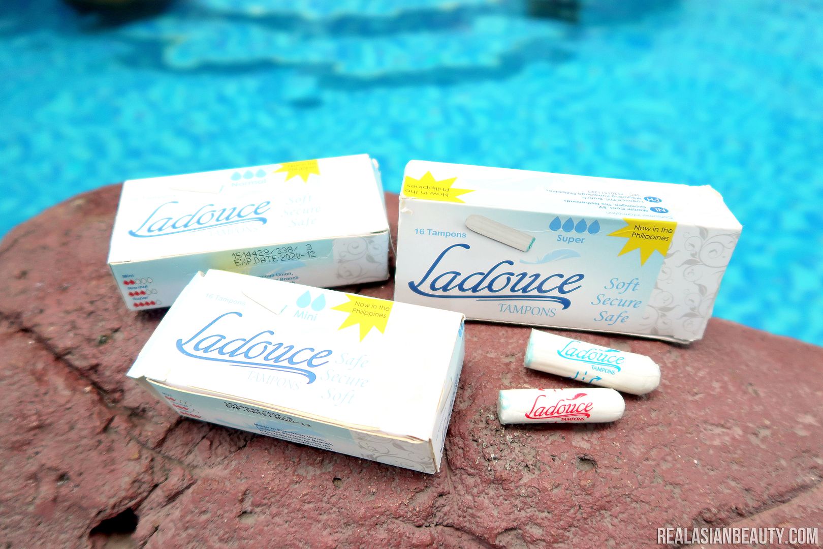 Real Asian Beauty HOW TO USE and INSERT A TAMPON?! Ladouce Tampons